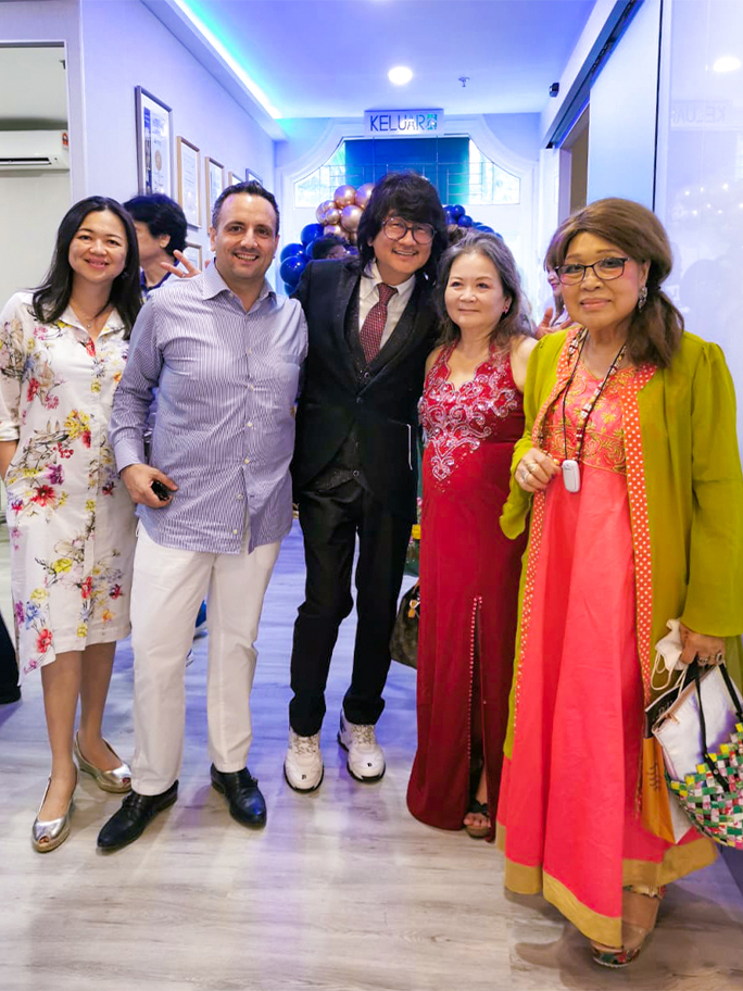 Prof. Dato' Sri Dr. Mike Chan with Sunway City Kuala Lumpur's Senior General Manager, Alex Castaldi, and Sunway Group's Puan Sri Susan Cheah.